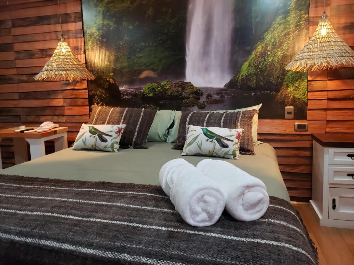 Hotel Boutique Tierra De Islas Chiloe カストロ エクステリア 写真