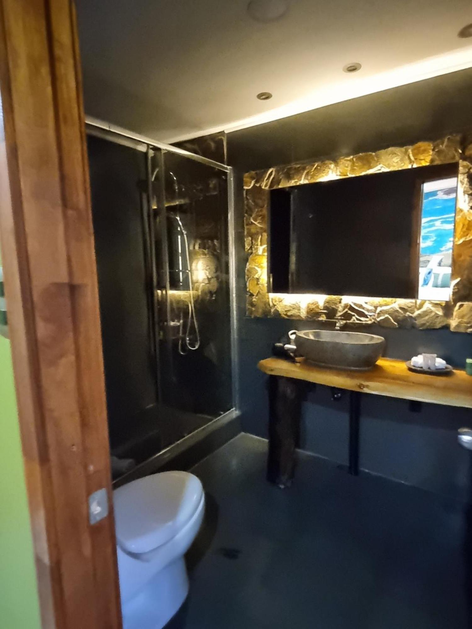 Hotel Boutique Tierra De Islas Chiloe カストロ エクステリア 写真