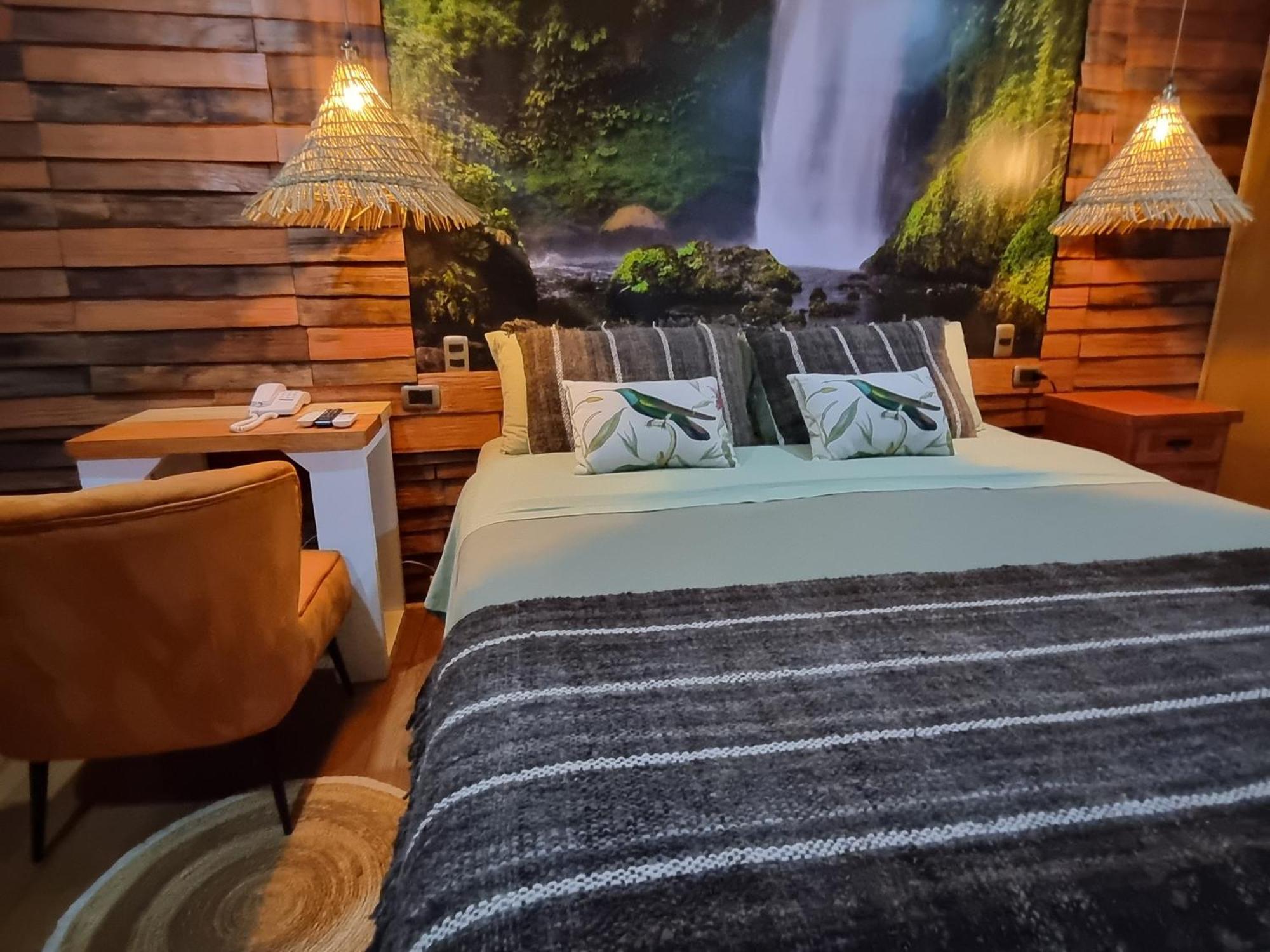 Hotel Boutique Tierra De Islas Chiloe カストロ エクステリア 写真