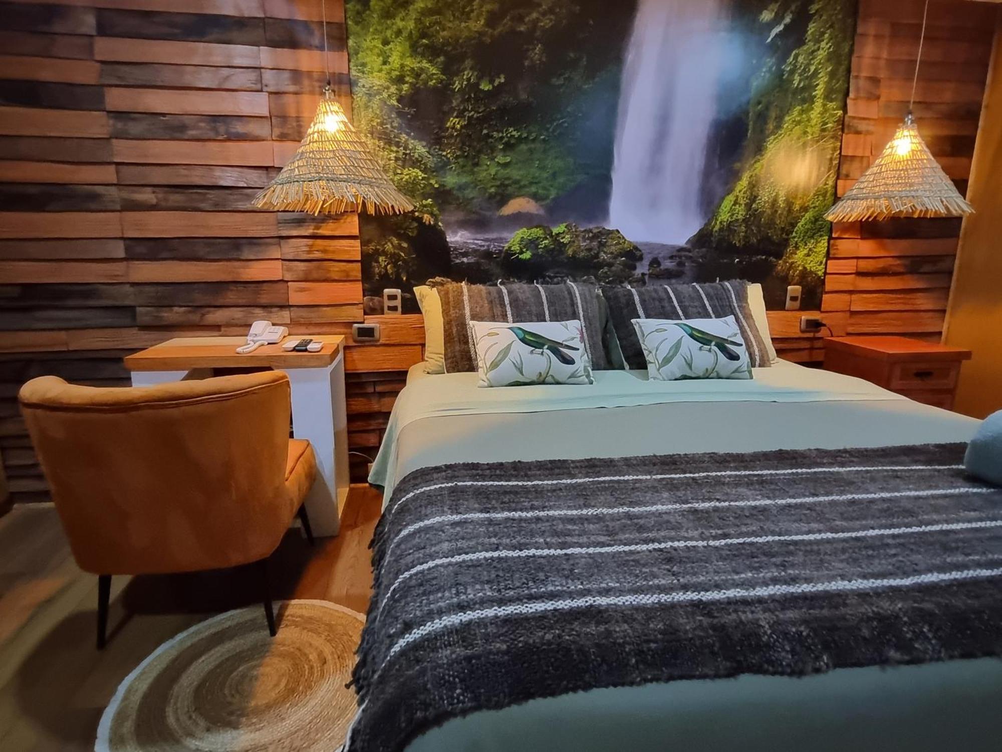 Hotel Boutique Tierra De Islas Chiloe カストロ エクステリア 写真