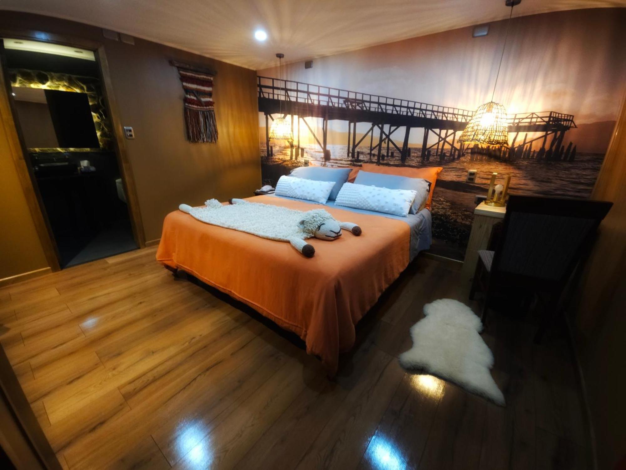 Hotel Boutique Tierra De Islas Chiloe カストロ エクステリア 写真
